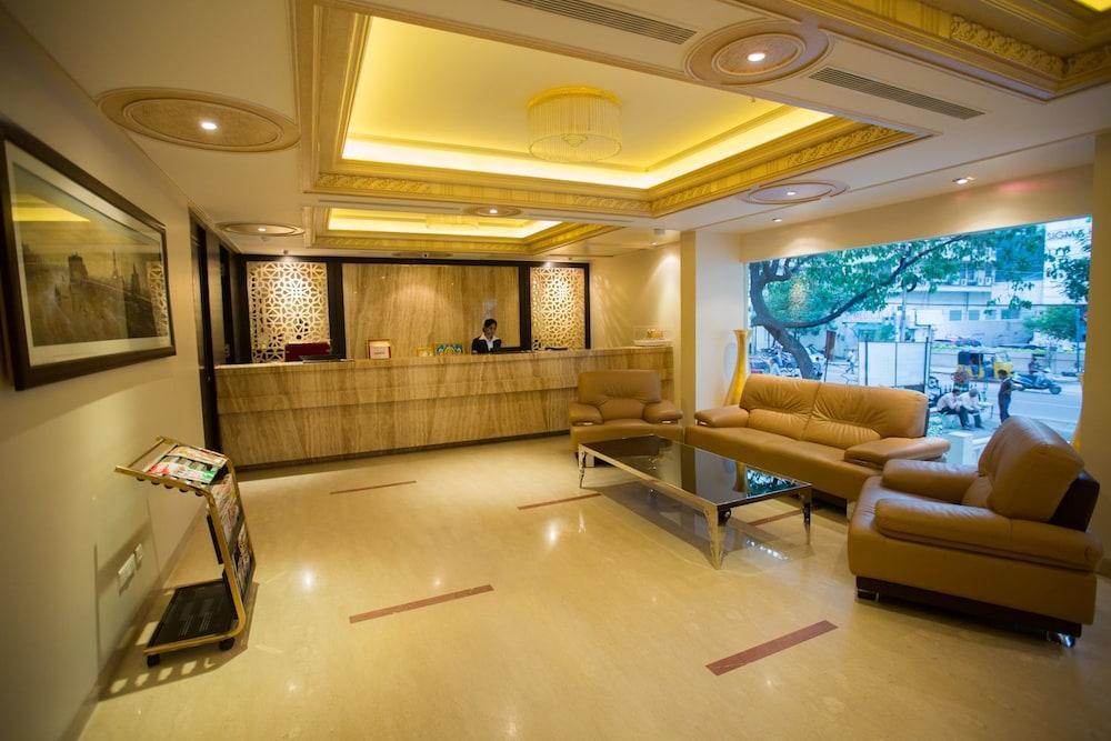 Royal Reve Hotel Hyderabad Exterior photo